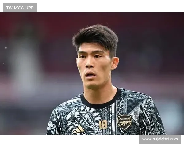 富安健洋英超破门书写日本球员新传奇成就